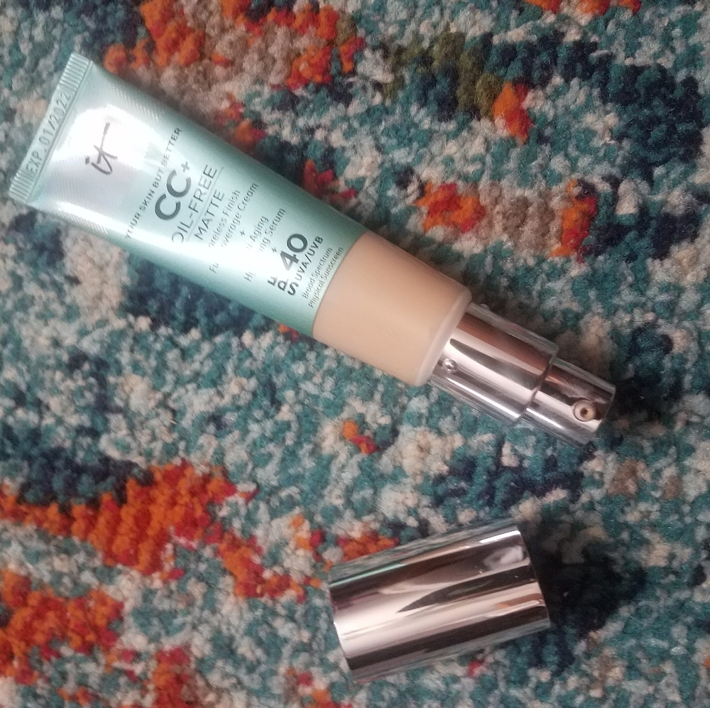 It Cosmetice oil-free Matte CC+ cream shade fair